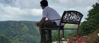 Casa Brisa w/ Heated Pool + Mt. View + River