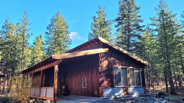 Exterior - Mazama Trails Laundry House-Dog Friendly&Close to Ski Trail! (Winthrop)