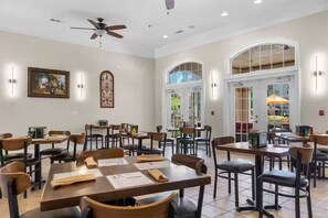 Dining - Toscana Resort Home: Pool, Hot Tub & Terrace (Davenport)