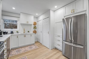 House, 2 Bedrooms, Fireplace | Interior - Downtown Luxury House Close to the Nature (Ottawa)
