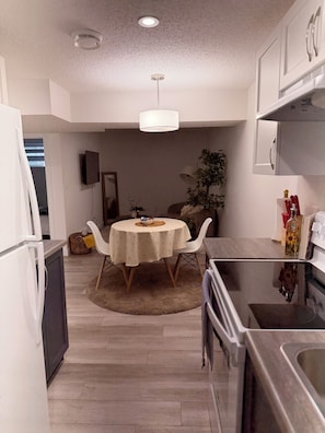 Private kitchen - Private Home-Away-From-Home in West Edmonton, Pet Friendly (Edmonton)