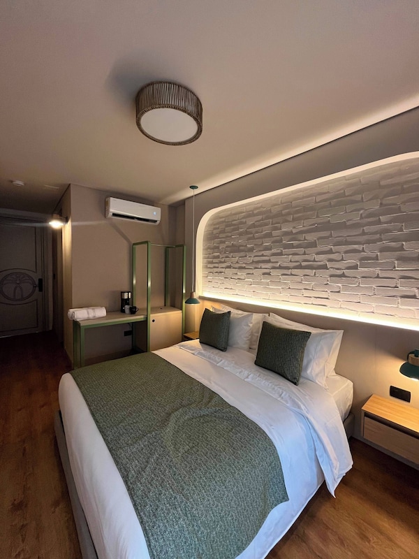 Solaria Hotel Y Plaza Social - Ginebra