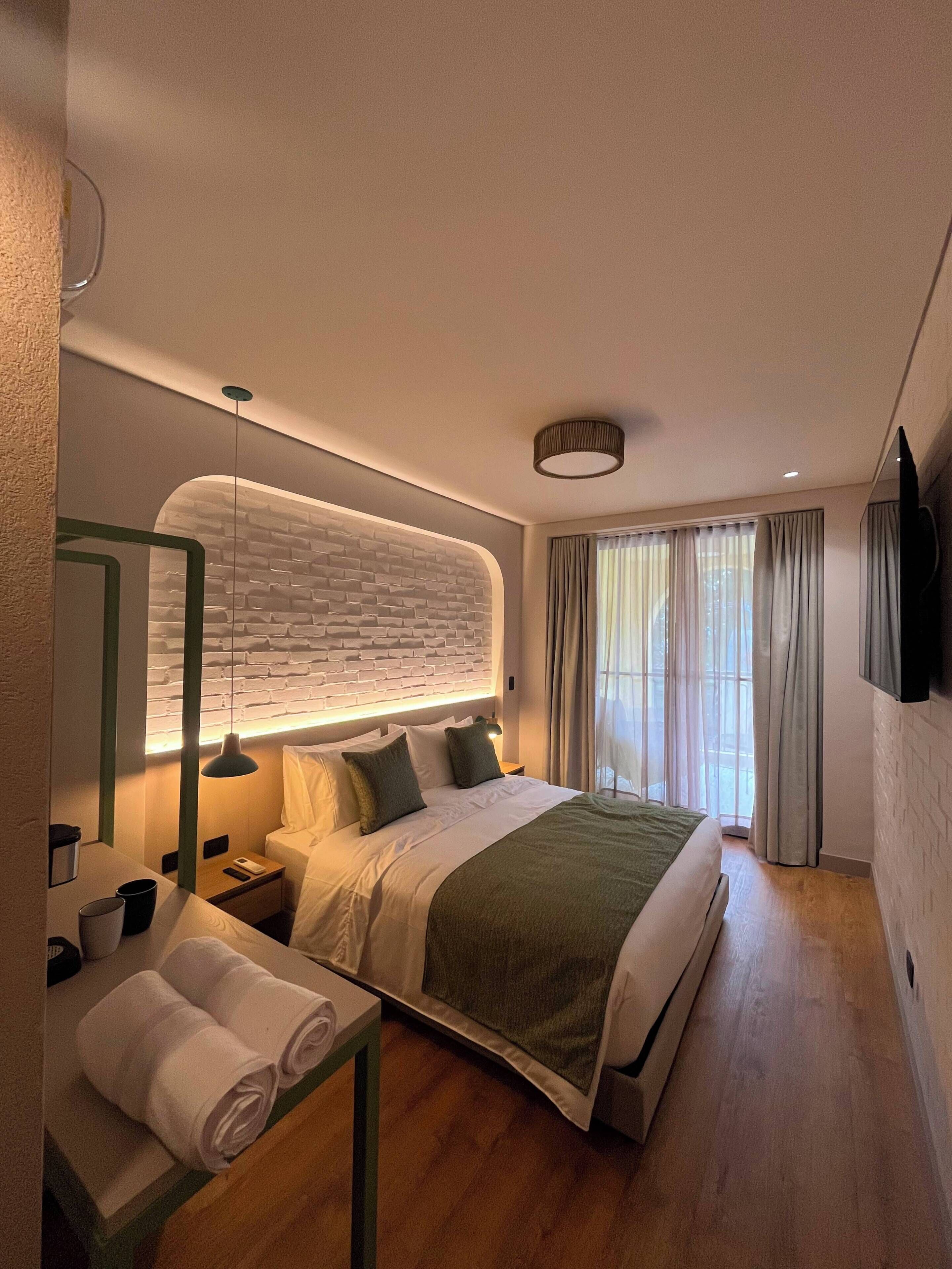 Blackout curtains, iron/ironing board, free WiFi