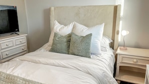 3 Schlafzimmer, Schreibtisch, Bügeleisen/Bügelbrett, kostenloses WLAN
