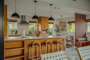 Coffee/tea maker, fridge, microwave, oven - Casa Tranquila • Pool, Ping Pong, Game Room & More (Austin)