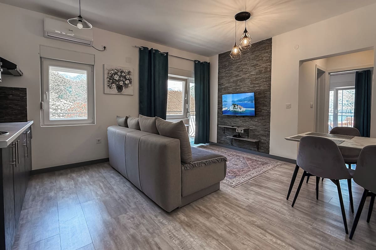 Superior-Apartment, Buchtblick | Hochwertige Bettwaren, Zimmersafe, Verdunkelungsvorhänge