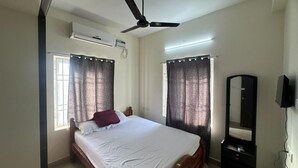 Standard Single Room, Non Smoking - Gokul Home Stays (Chennai)