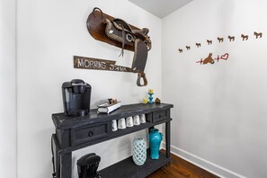 Interior - 3-bedroom house in charming Thompson's Station with large, fenced yard. (Thompson's Station)