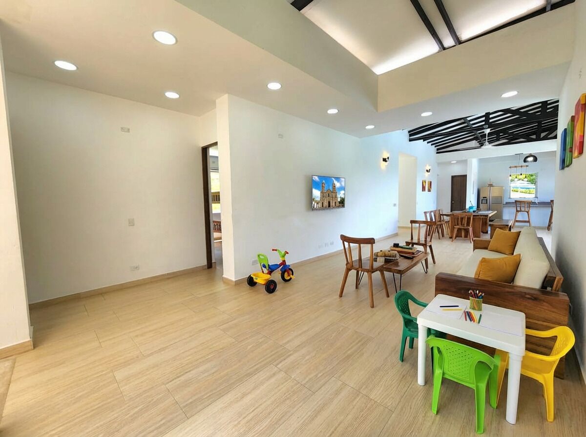 Villa Privada Con Piscina Infinita Y Cancha · 20 Huéspedes - Sopetrán