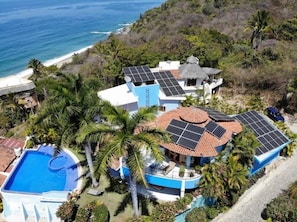 Exterior -     Casa Orion - A Luxury Villa with Infinity Pool & Stunning Ocean Views (Sayulita)