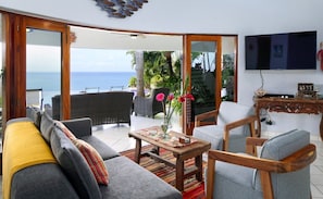 Smart TV -     Casa Orion - A Luxury Villa with Infinity Pool & Stunning Ocean Views (Sayulita)
