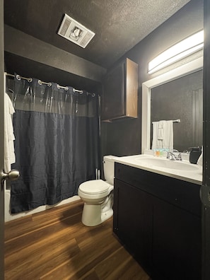 Bathroom - Juniper Retreat | 2BR, 2BA & Local Coffee (Tulsa)
