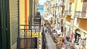 Doppelzimmer, Balkon, eingeschränkter Meerblick | Blick vom Balkon