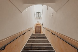 Interior - AMORINI (Cefalù)