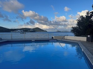Outdoor pool - 1 bedroom Paradise Point Pleasant (St Thomas)