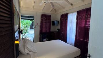 In-room safe, blackout curtains, free WiFi