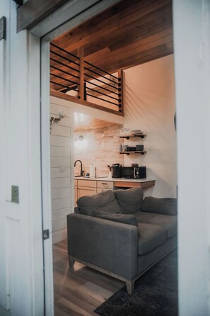 Interior - Cozy Tiny Home Getaway at Beaver Lake in Rogers (Rogers)