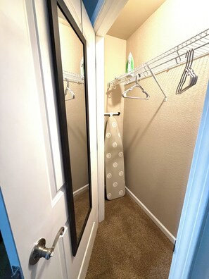 Interior - ACE STAYS -Modern 1BR townhouse in Mount Carmel (Mount Carmel)
