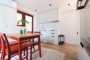 Dining - Pópulo Studio by House and People (Braga)