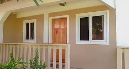 1-bedroom cabin with AC in charming Sandy Bay
