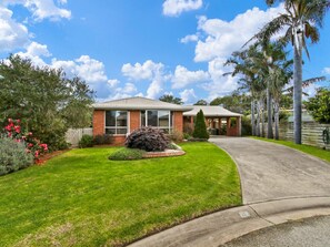 Exterior - FernRest - East Gippslands’ Peaceful Getaway (Lakes Entrance)