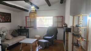 Living area - Country house near the sea (VILAMANISCLE)