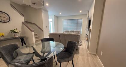 De Executive Luxury Home