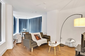 Smart TV - Spacious 2 bed Apartment (ground floor) in Lambeth with parking (London)