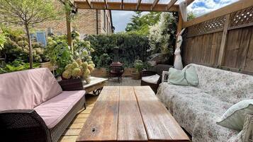 Room, 1 Bedroom, Fireplace | Terrace/patio