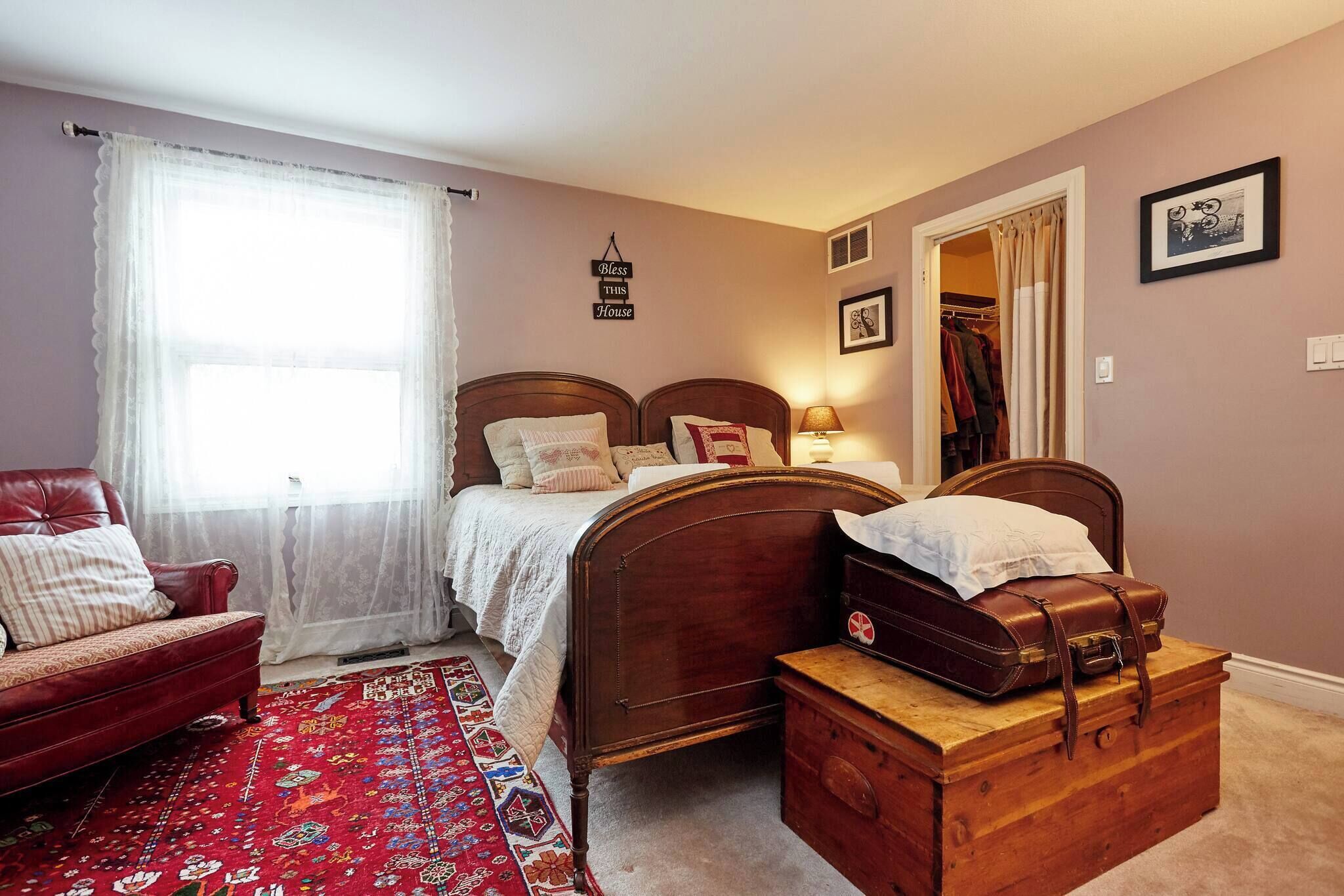 Room, 1 Bedroom, Fireplace | 1 bedroom
