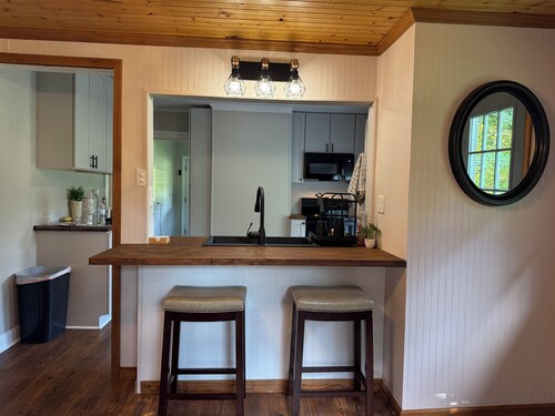 2-bedroom cabin 5 minutes from High Rock lake boat launch