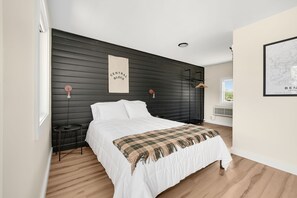 Standard Double Room | Free WiFi - Central Block Motel (Bend)