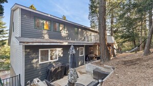 Terrace/patio - Crestline Mountain Retreat (Crestline)