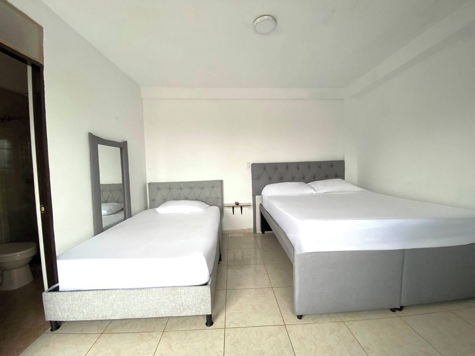 Basic Triple Room, Mountain View | Free WiFi
