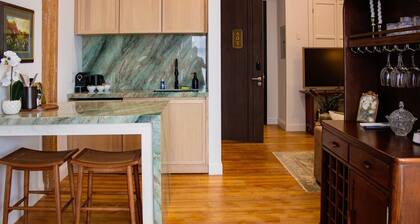 The Ilium Suite 405 - Luxury Studio in Downtown Troy