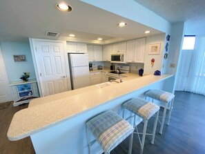 Unclassified image, 2 of 32, button - Sanibel Harbour Resort: Bay View Tower 137 Waterfront condo with private beach (Fort Myers)