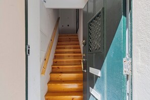 Interior - Blue Coconut First, By Home Match (Setúbal)
