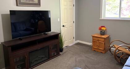 Garden view quiet two level suite close to parks. AC, hot water on demand
