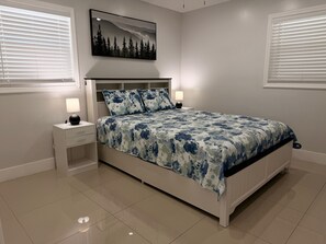 WiFi, bed sheets