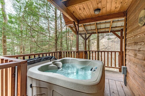 Cozy Cabin Hideaway in Cave Hollow - Sandstone Dream