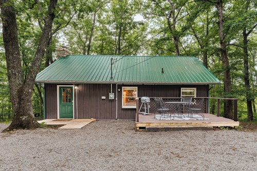 Social Distance/127 Private Acres -Hot Tub -Wi-Fi