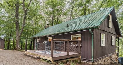 Social Distance/127 Private Acres -Hot Tub -Wi-Fi