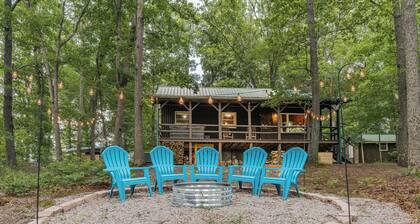 Social Distance/127 Private Acres -Hot Tub -Wi-Fi