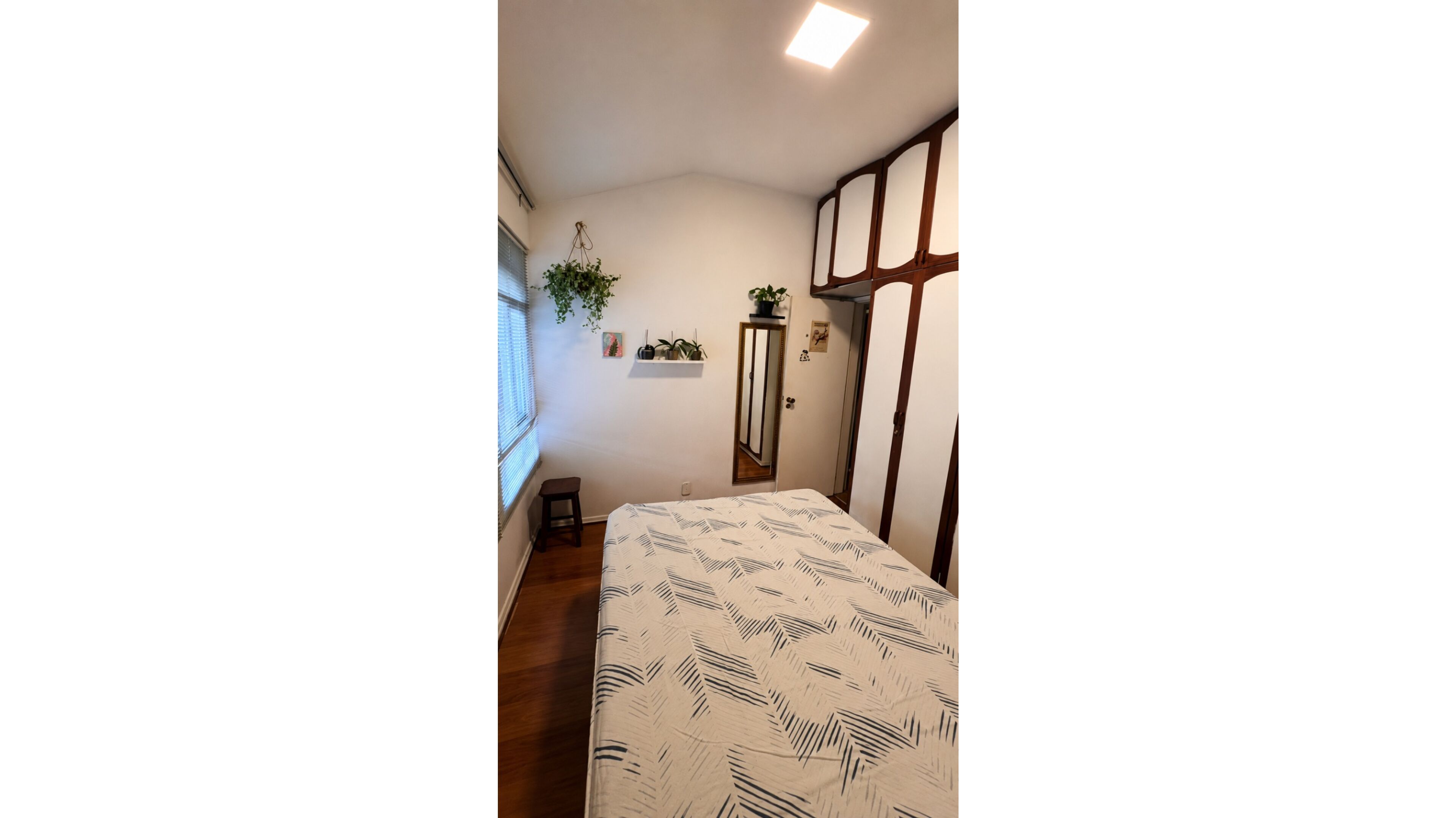 Bügeleisen/Bügelbrett, kostenloses WLAN, Bettwäsche