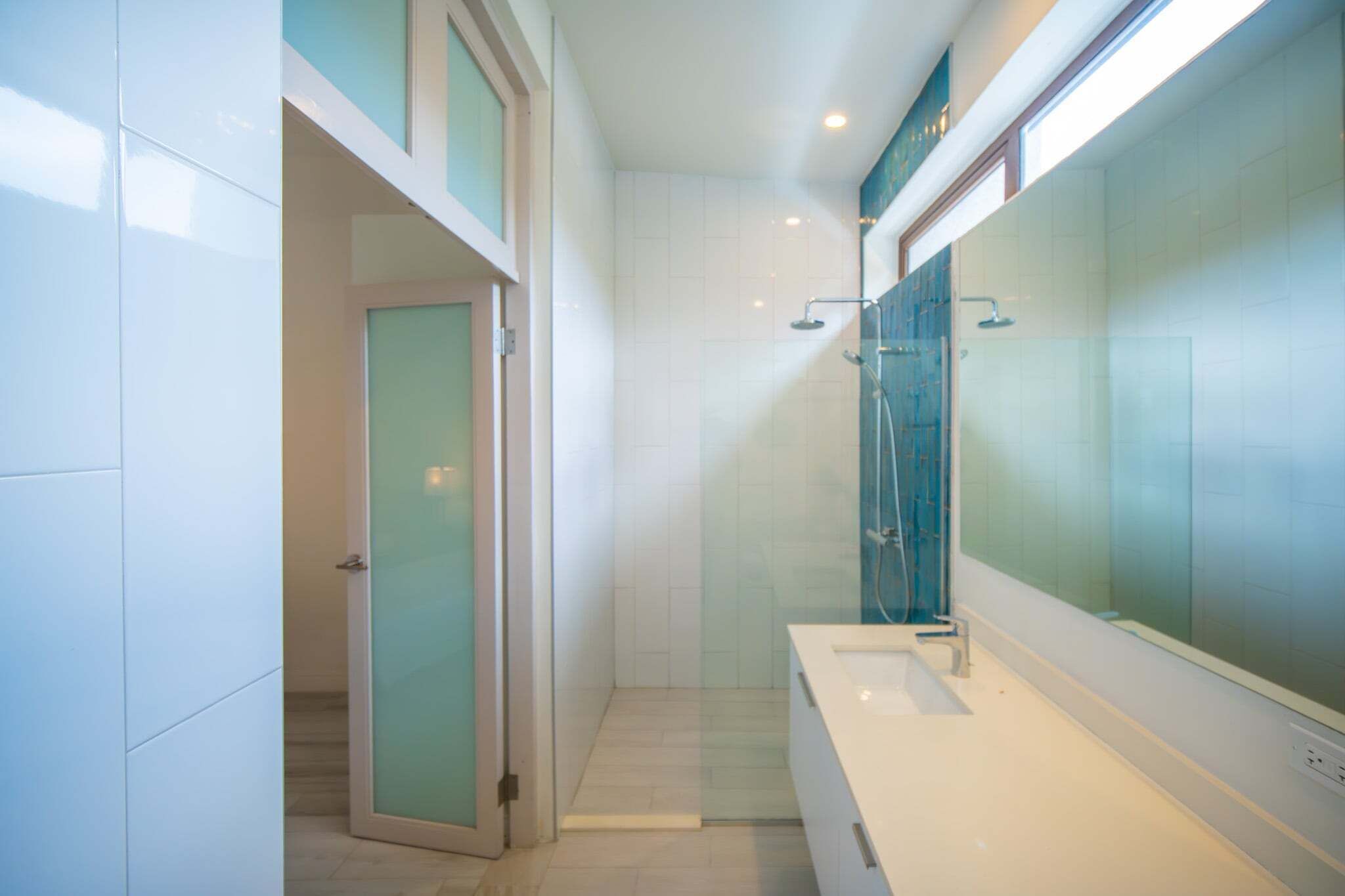 Shower, towels