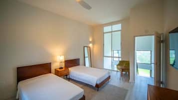 2 bedrooms, iron/ironing board, WiFi (free), bed sheets