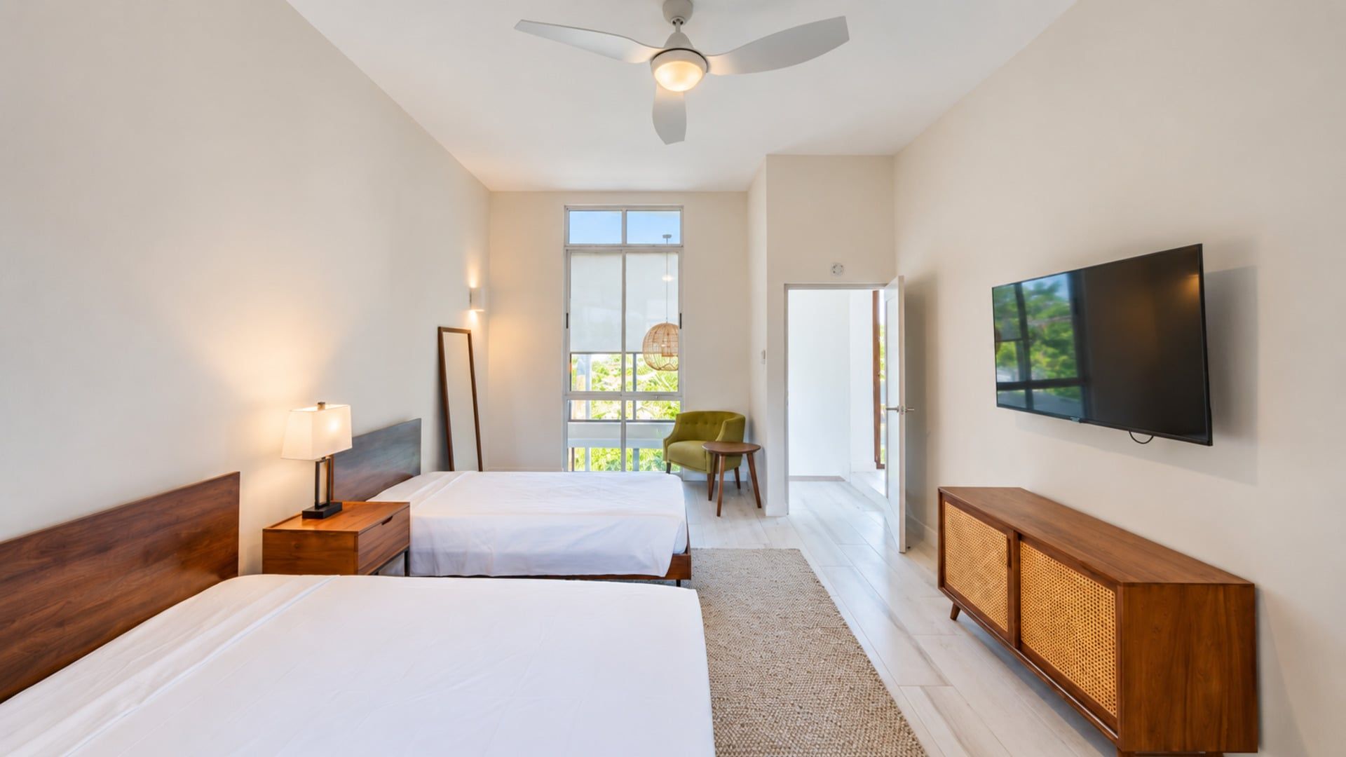 2 bedrooms, iron/ironing board, WiFi (free), bed sheets