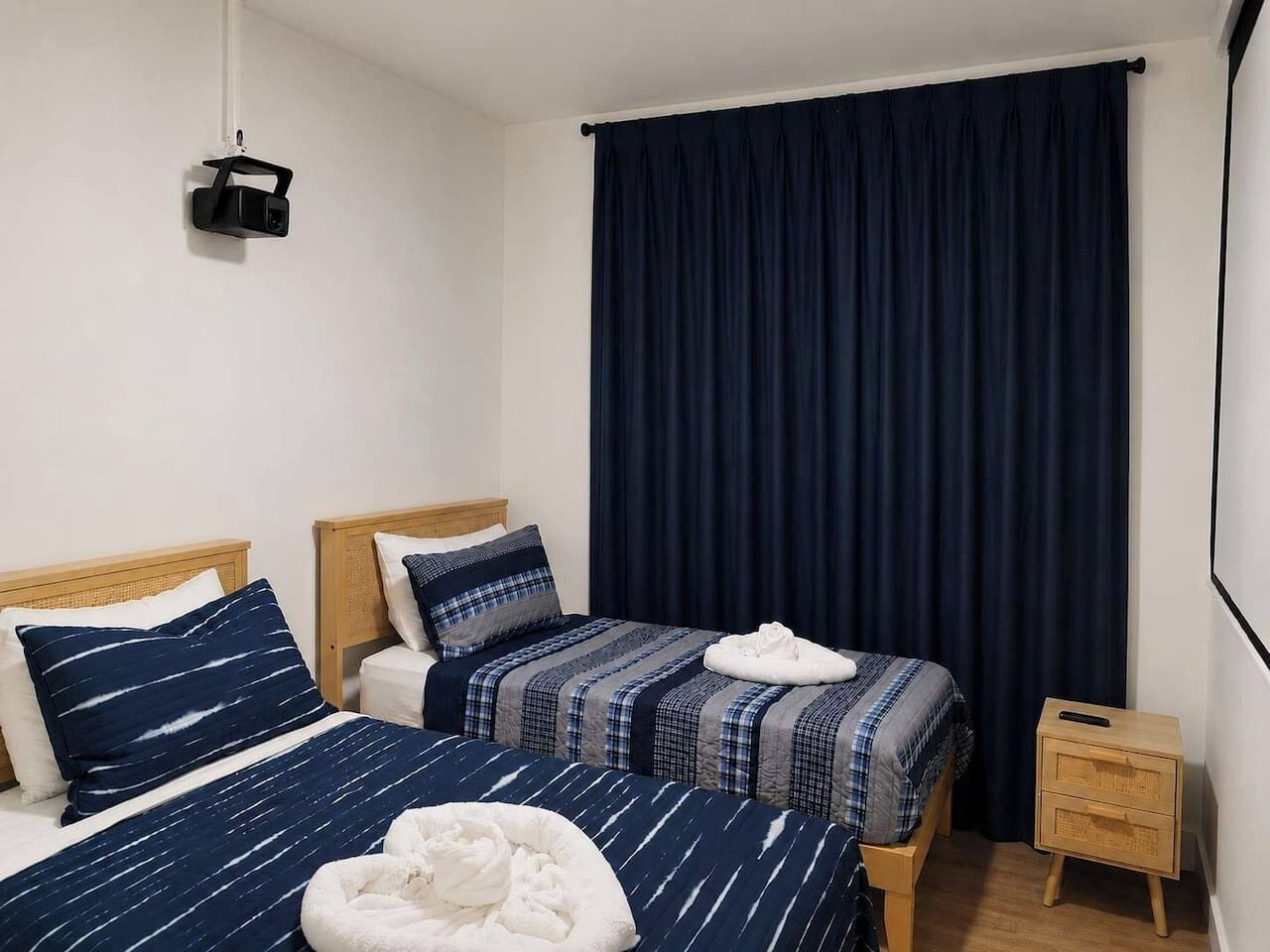 3 slaapkamers, een bureau, een strijkplank/strijkijzer, gratis wifi