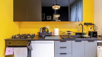 Frigorífic, forn, placa de cuina i rentaplats