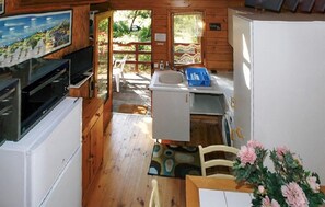 Interior - Awesome home in Saint-Jean-du-Pin (Saint-Jean-du-Pin)